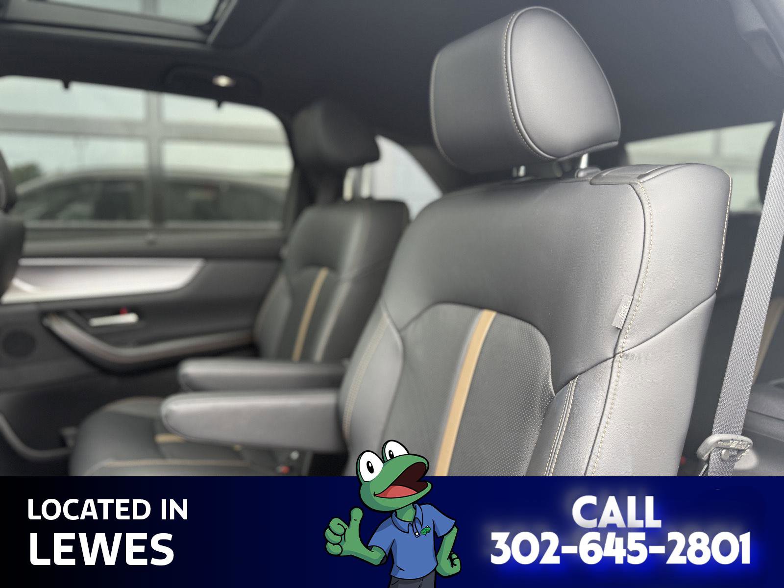 Used 2024 MAZDA CX-90 Plug-In Hybrid w/ Premium Plus image 10