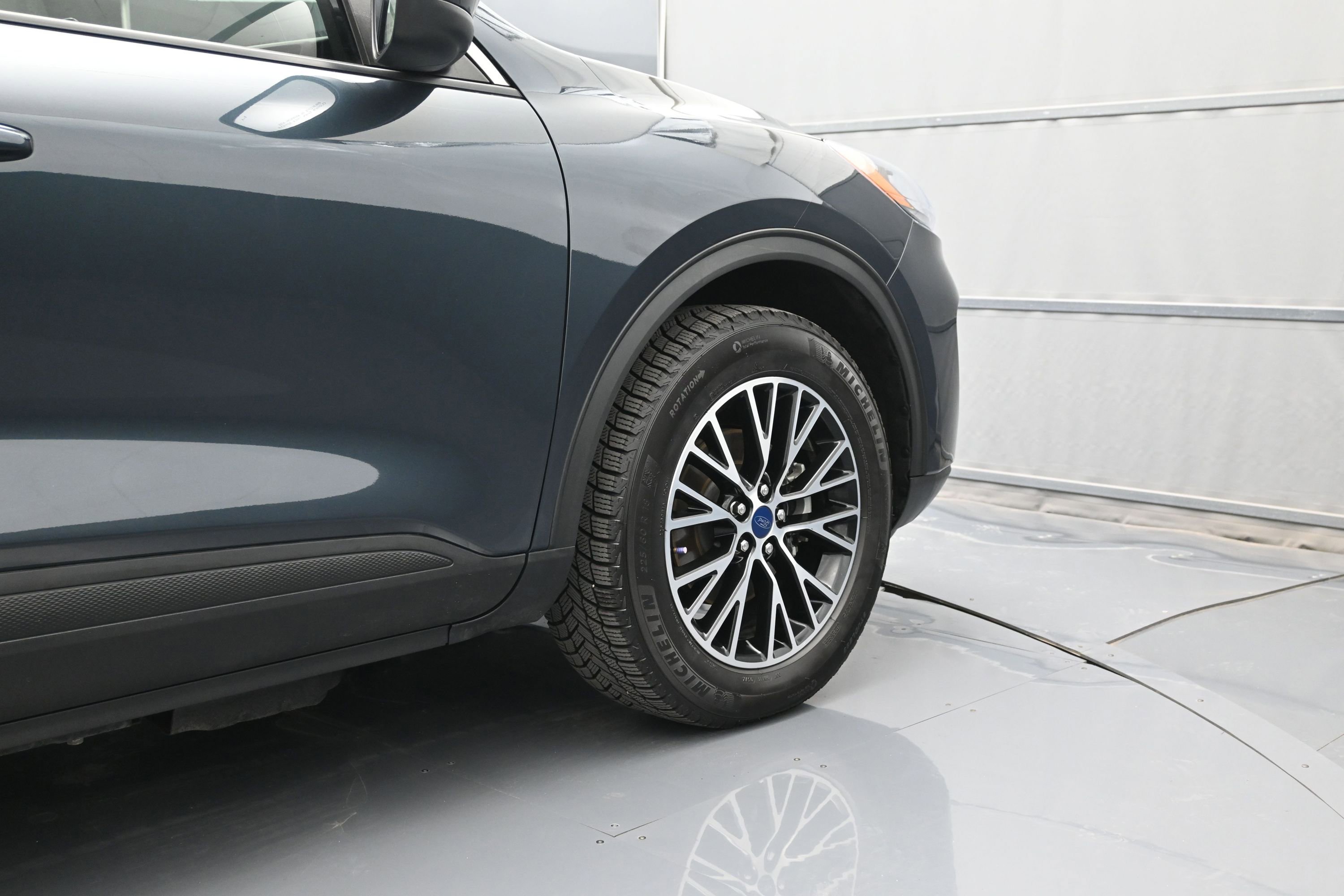 Used 2022 Ford Escape SEL w/ Technology Package FWD image 45