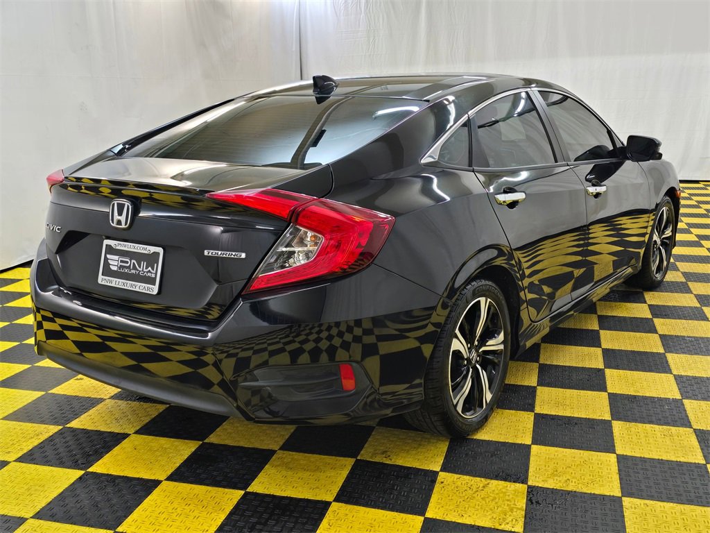Used 2016 Honda Civic Touring image 3