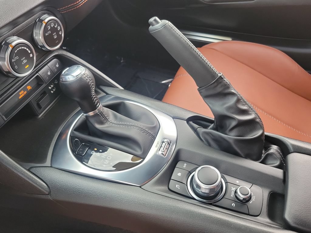 Certified 2023 MAZDA MX-5 Miata Grand Touring RWD image 12