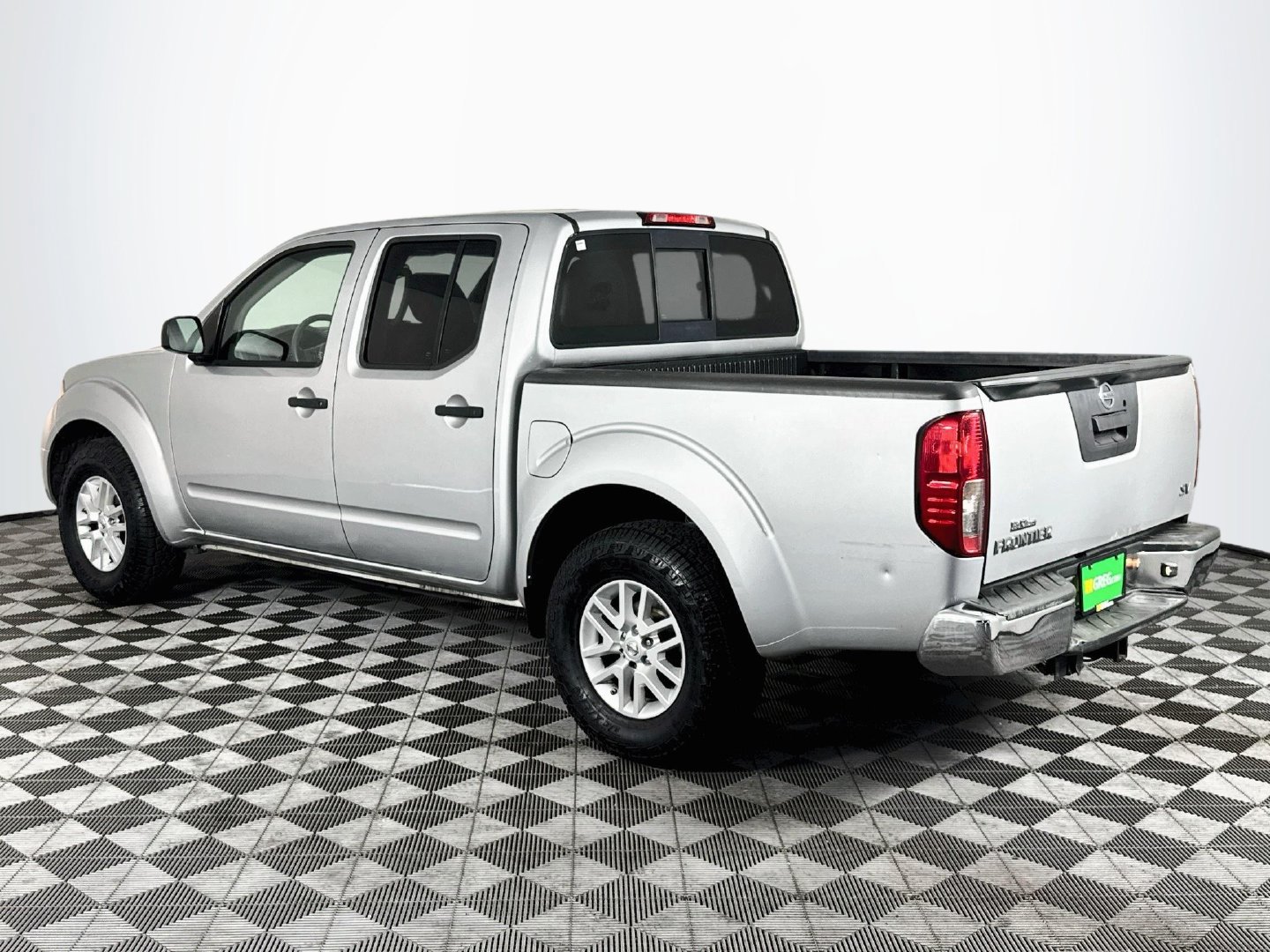 Used 2018 Nissan Frontier SV RWD image 6