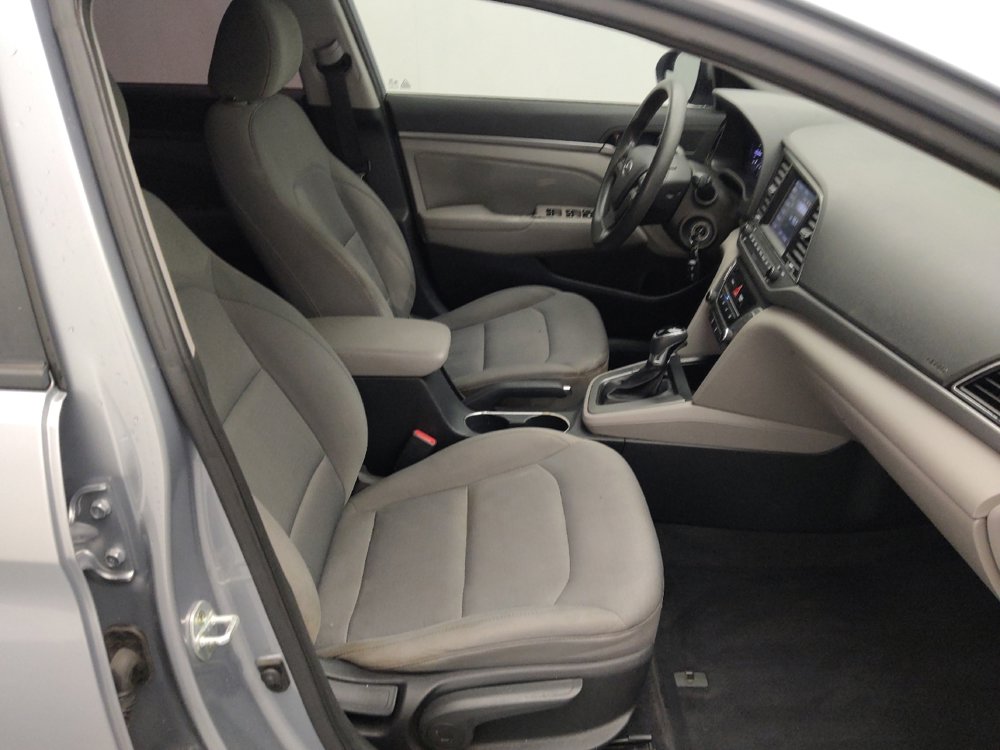 Used 2017 Hyundai Elantra SE image 21