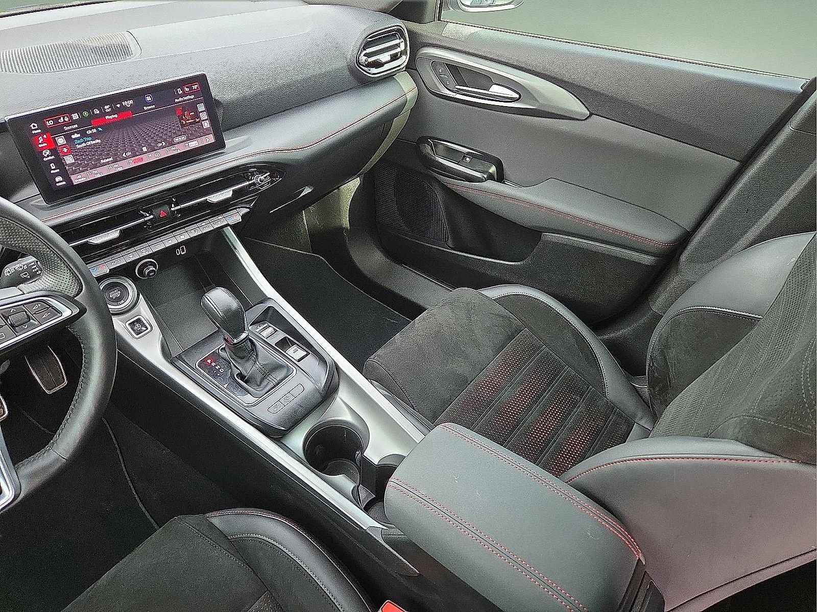 Used 2024 Dodge Hornet GT AWD/4WD image 12