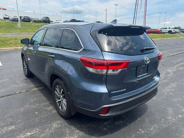 Certified 2019 Toyota Highlander XLE AWD/4WD image 5