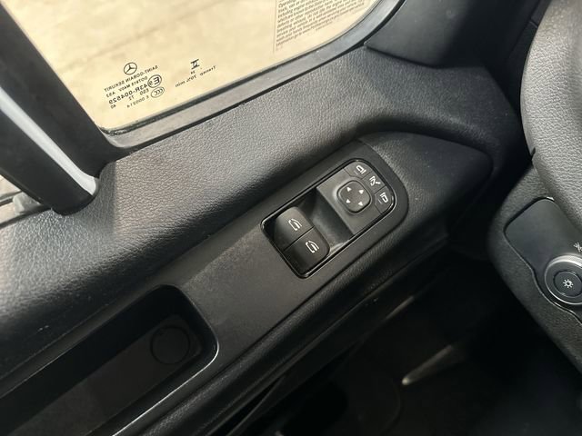 Used 2025 Mercedes-Benz Sprinter 2500 image 16