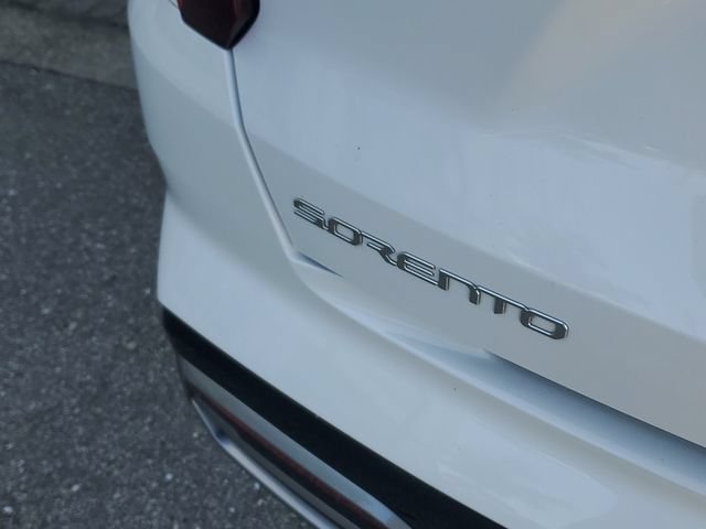 Certified 2023 Kia Sorento S FWD image 8
