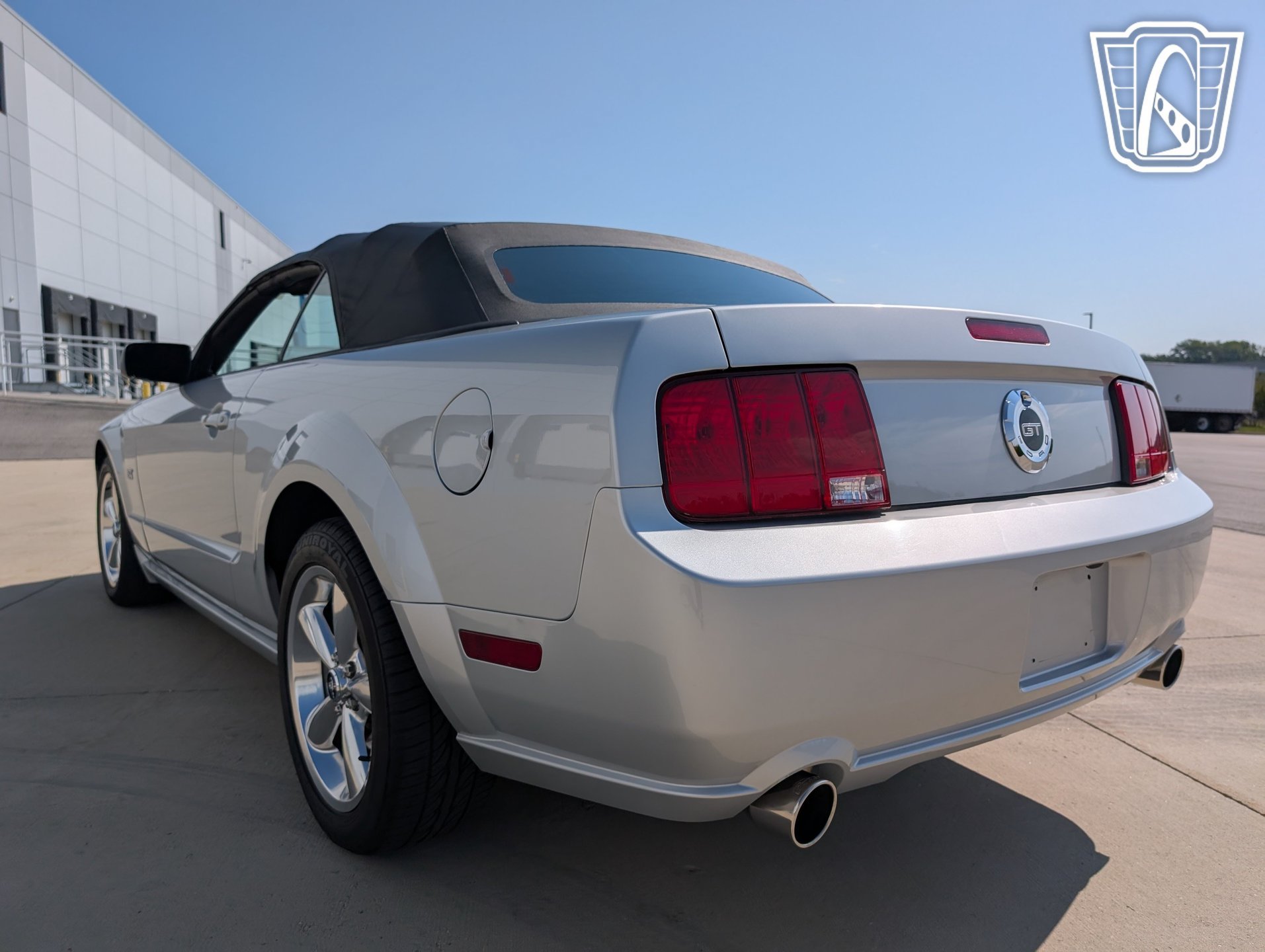 Used 2005 Ford Mustang GT RWD image 9
