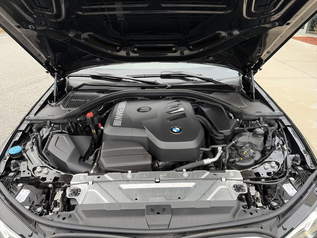 Certified 2026 BMW 330i Sedan RWD image 38
