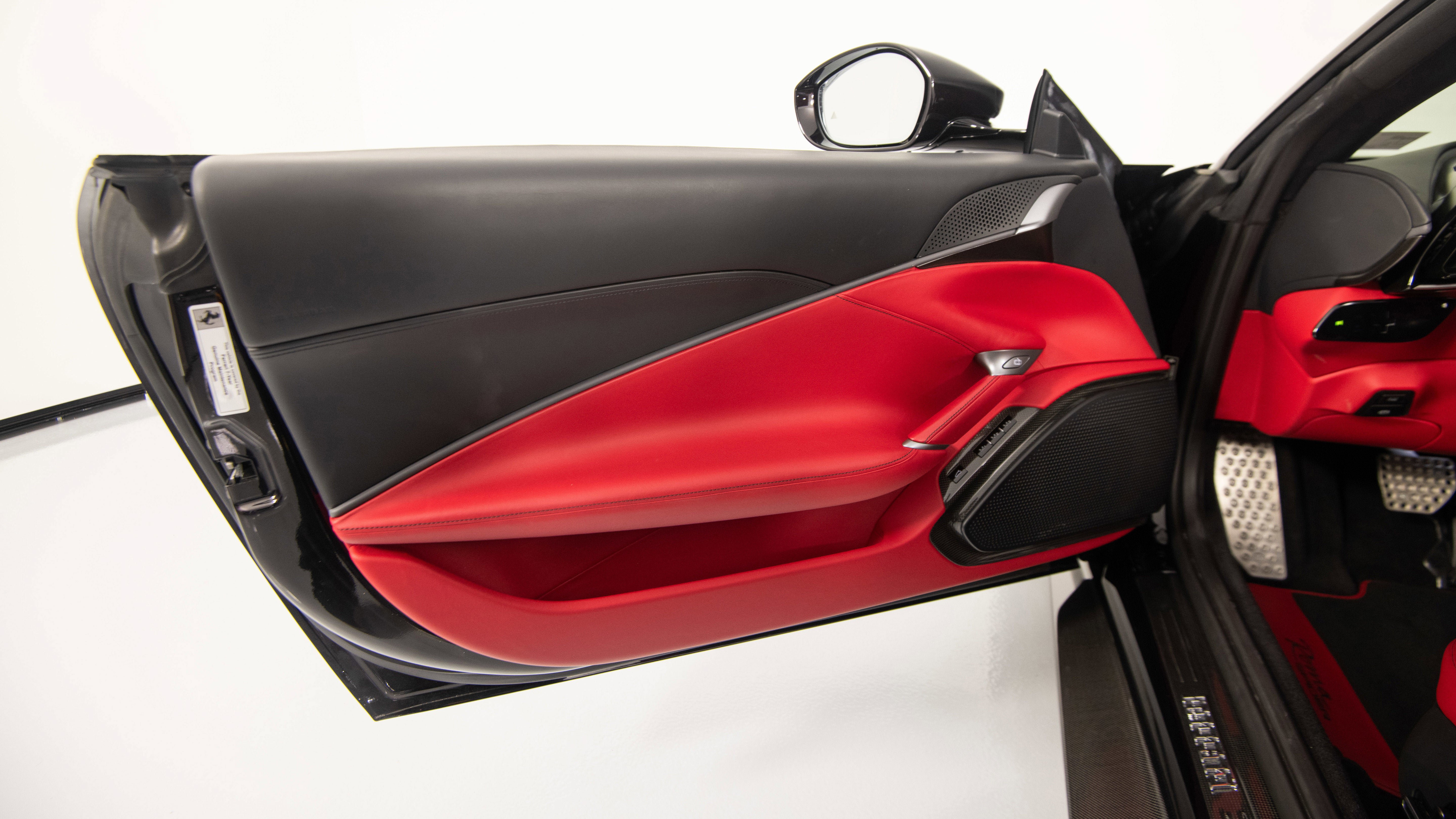 Certified 2024 Ferrari Roma Spider RWD image 34