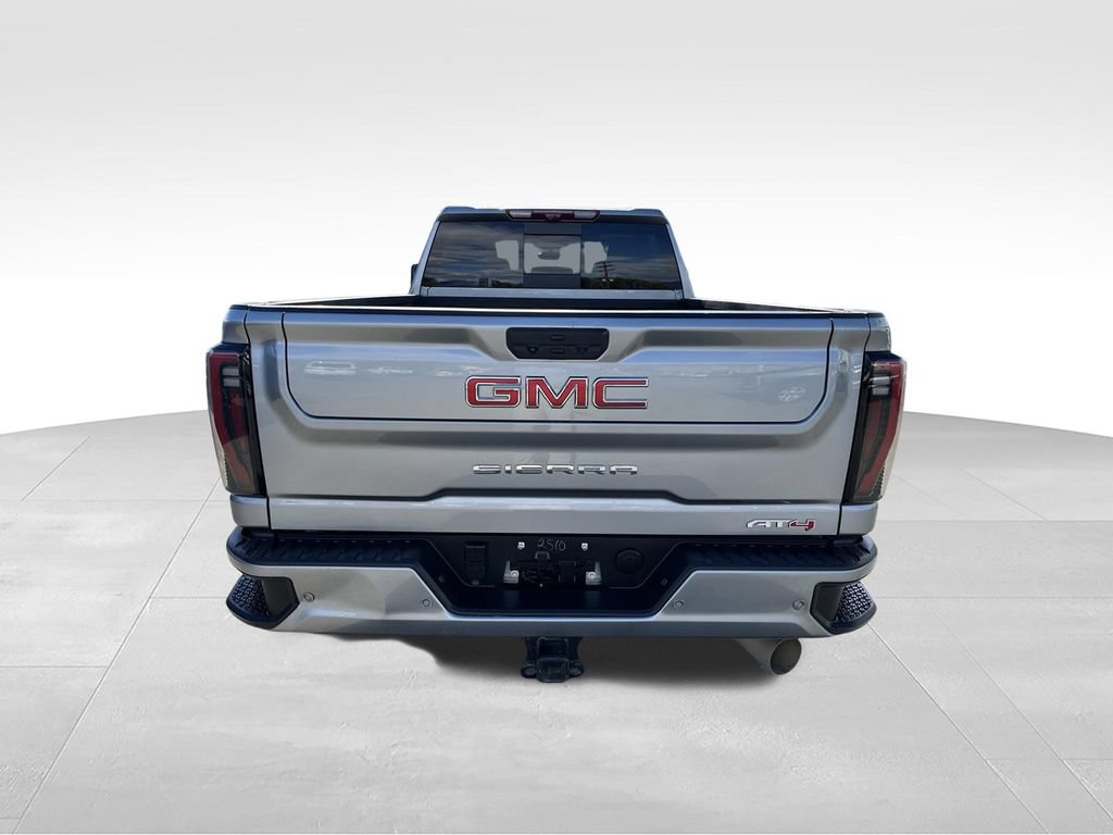 Used 2025 GMC Sierra 3500 AT4 w/ AT4 Premium Plus Package AWD/4WD image 6