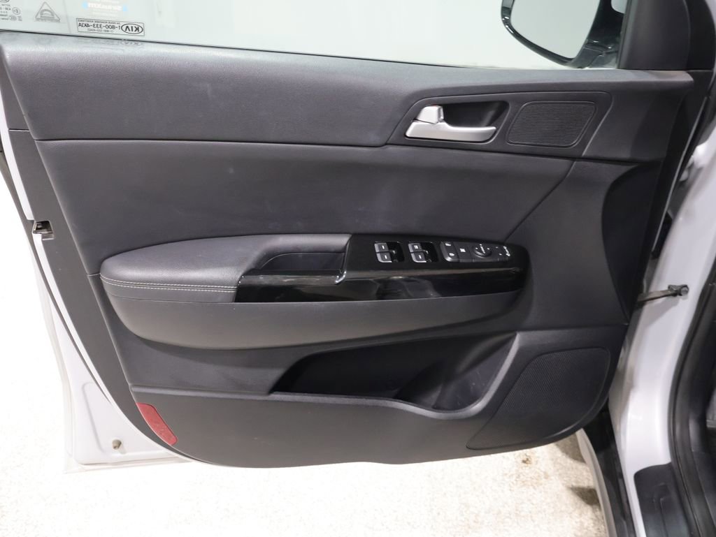 Used 2018 Kia Sportage EX image 13