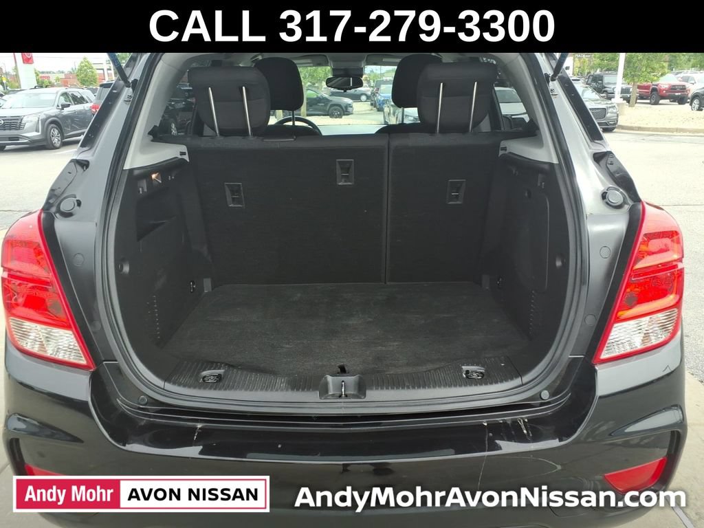 Used 2022 Chevrolet Trax LS w/ Tint and Cruise Package AWD/4WD image 9