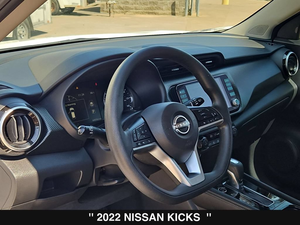 Used 2022 Nissan Kicks SV FWD image 13
