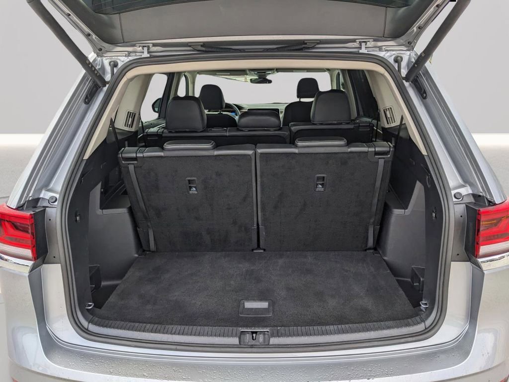 Certified 2025 Volkswagen Atlas SE AWD/4WD image 12