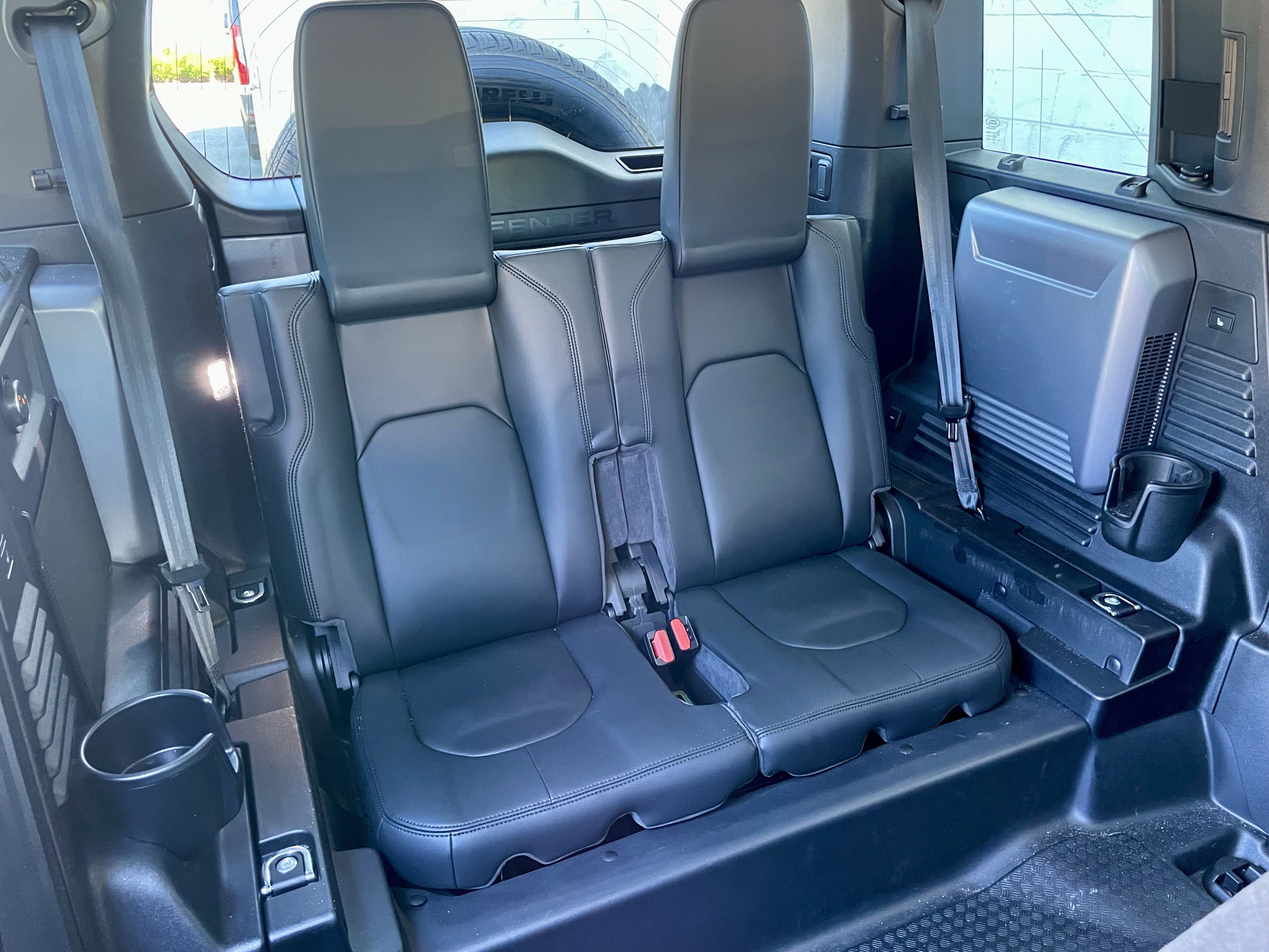 Used 2023 Land Rover Defender 110 S image 33