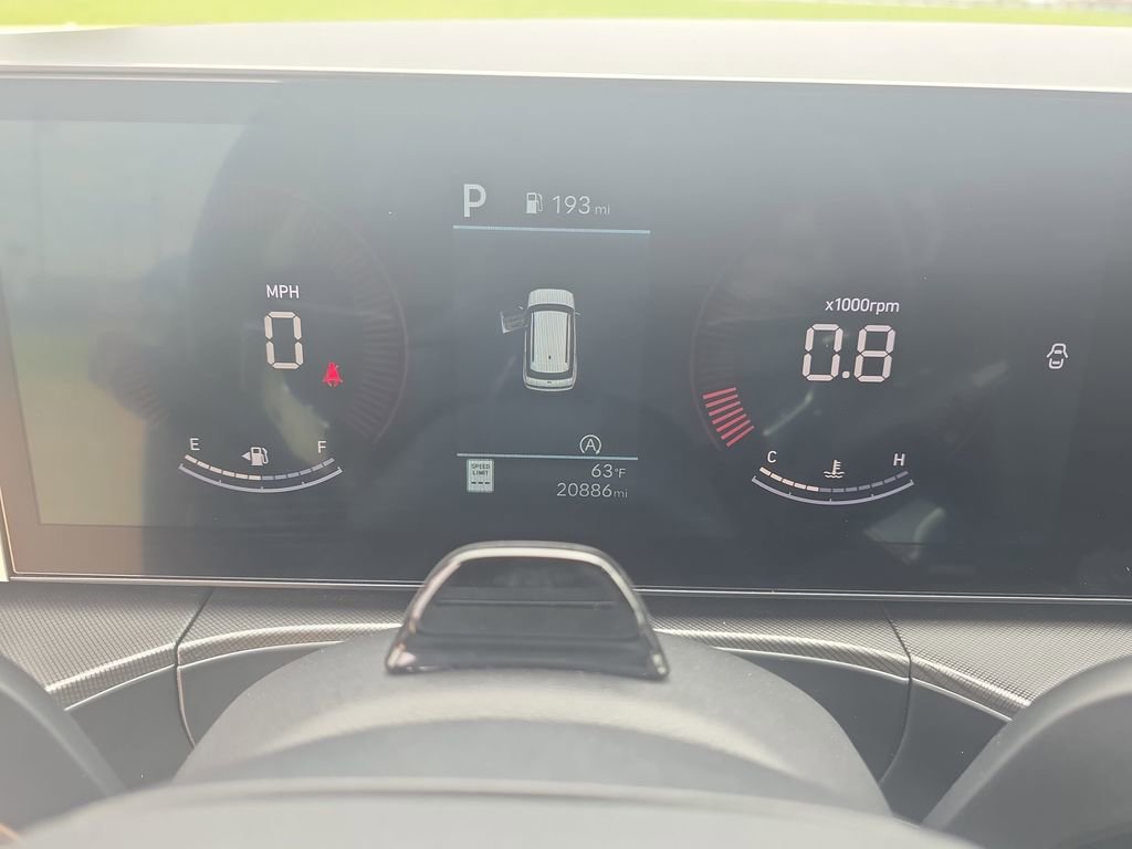 Used 2025 Hyundai Santa Fe SEL FWD image 20