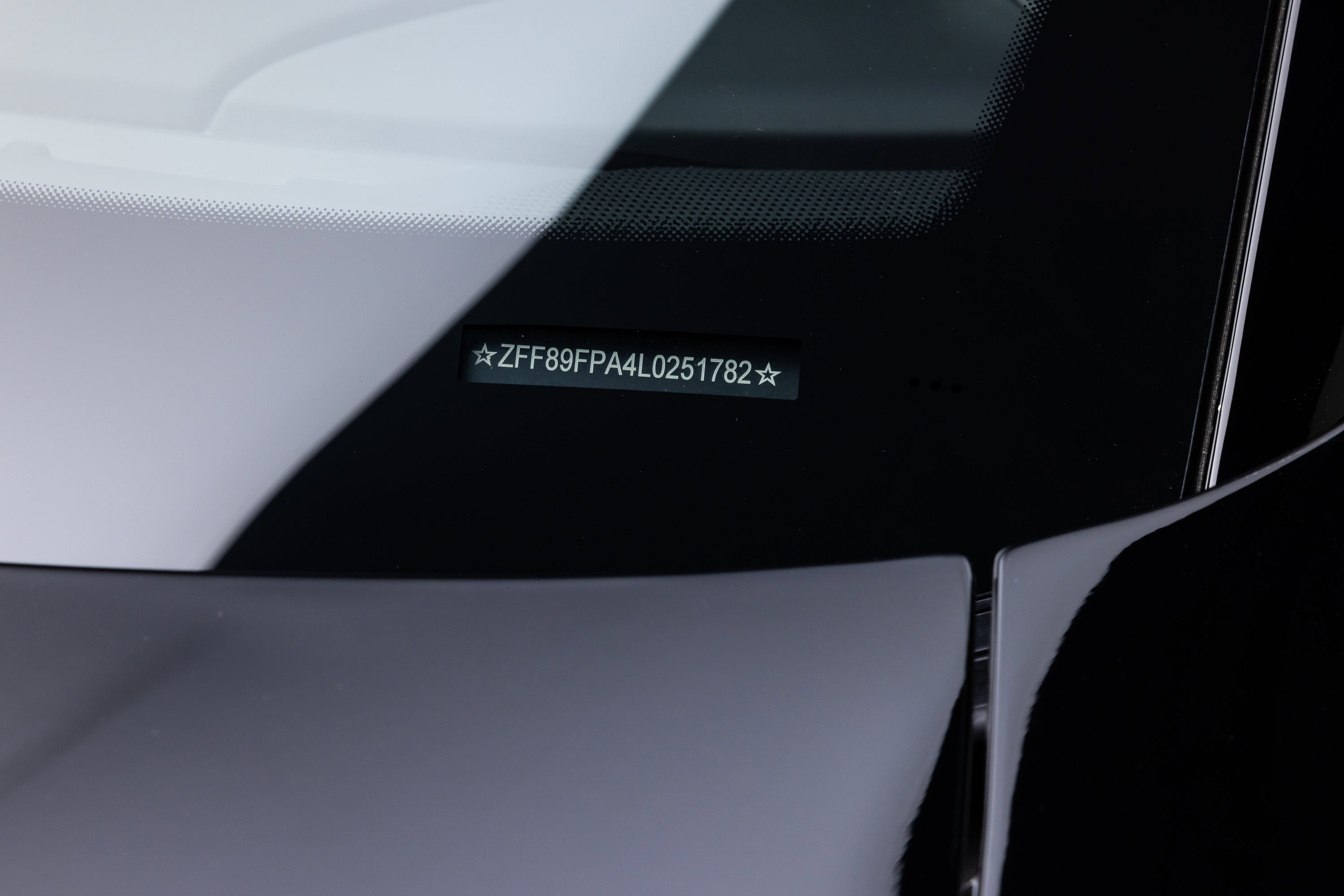 Used 2020 Ferrari Portofino RWD image 29