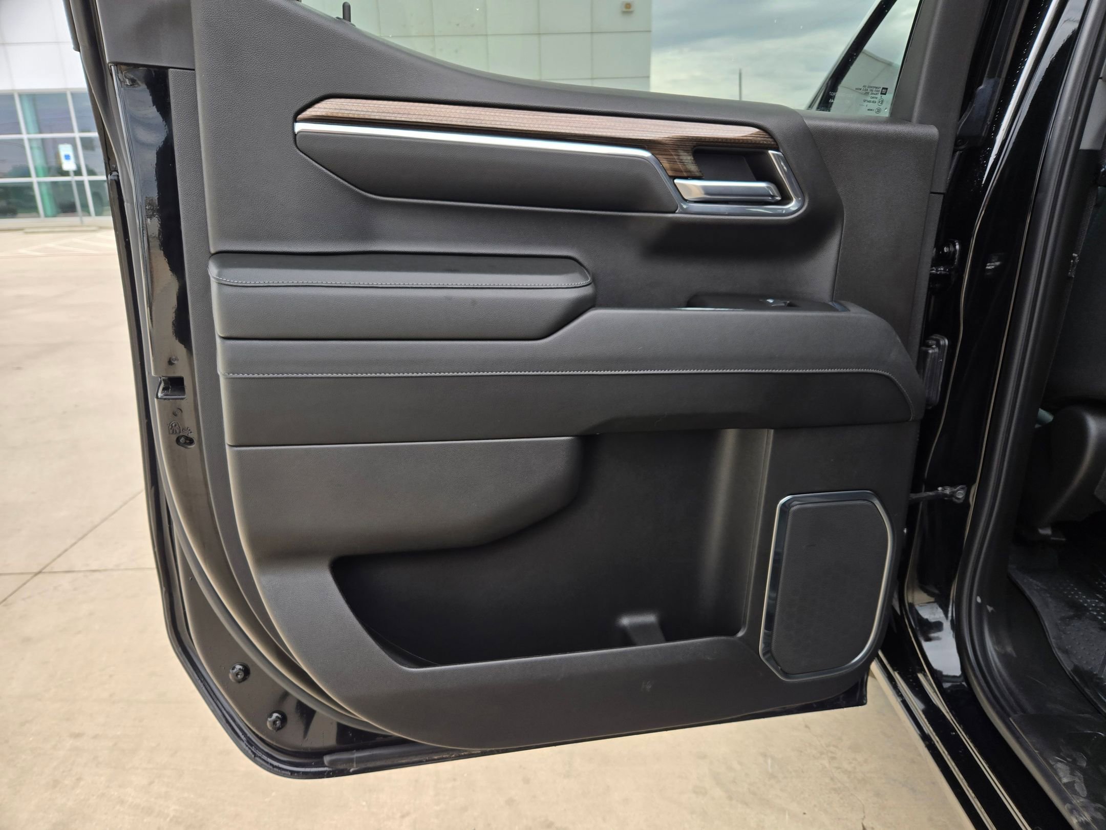 Certified 2024 Chevrolet Silverado 1500 LT w/ Texas Edition Plus image 15