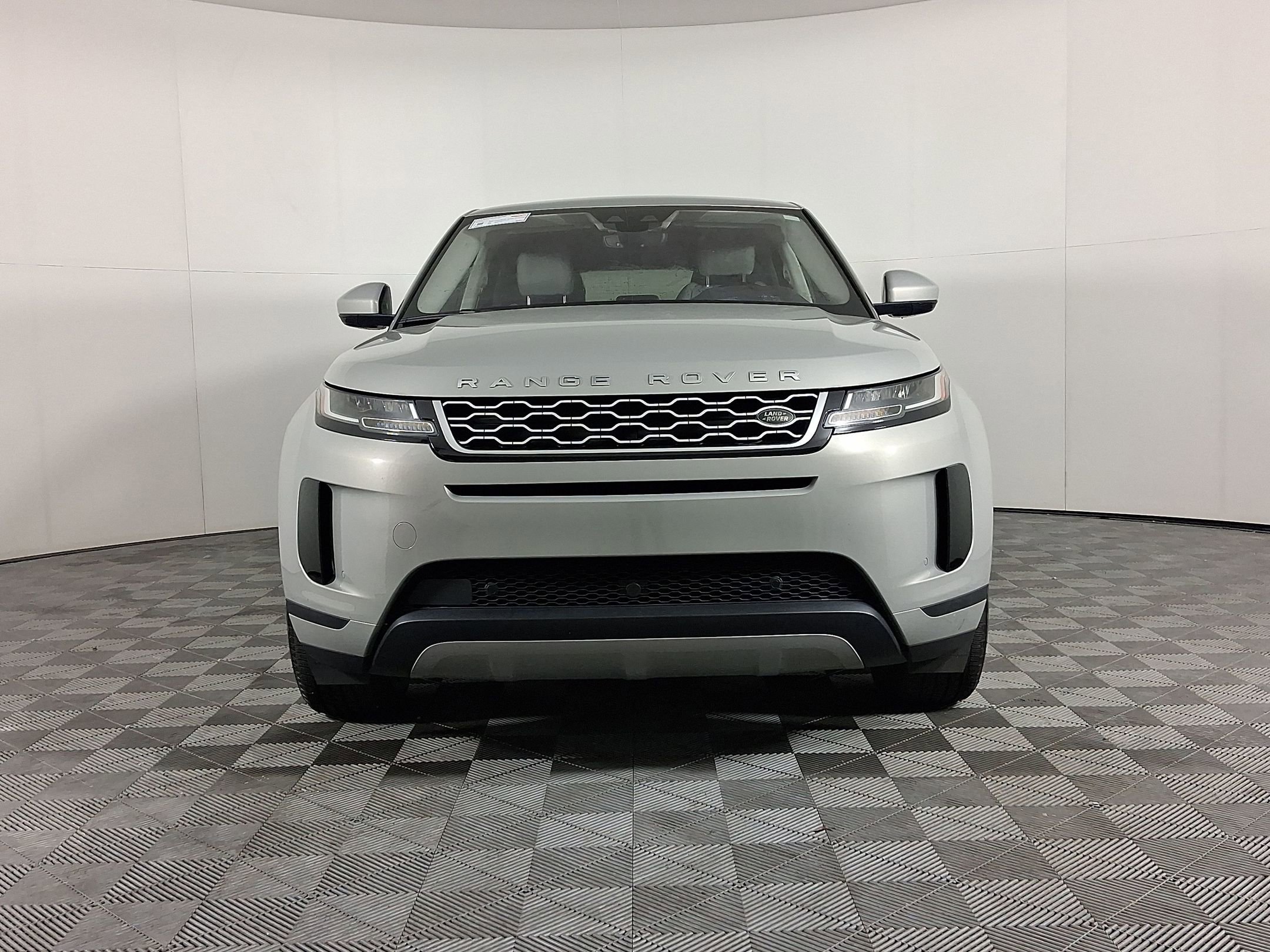 Used 2020 Land Rover Range Rover Evoque S image 6
