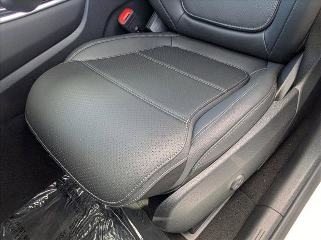 New 2026 Mercedes-Benz GLC 300 image 4