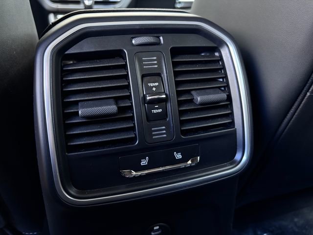 Certified 2026 Porsche Macan image 25