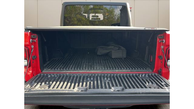 Certified 2020 Jeep Gladiator Sport w/ Quick Order Package 24S image 14