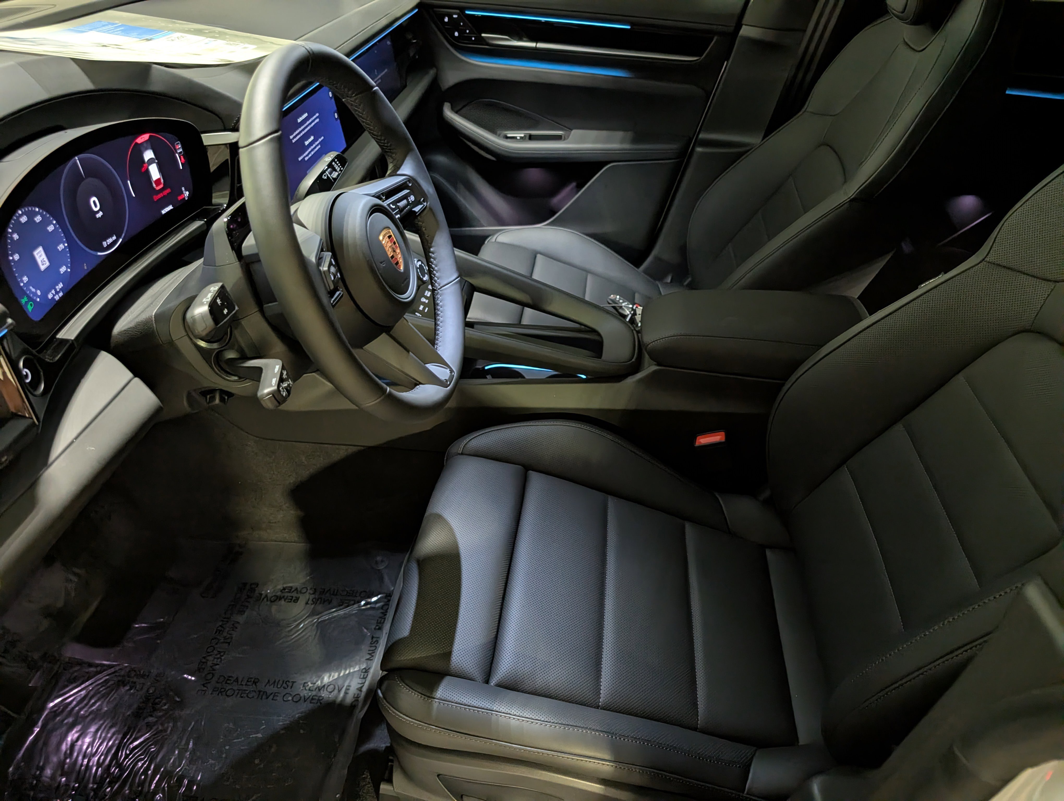 New 2026 Porsche Macan 4 Electric image 5