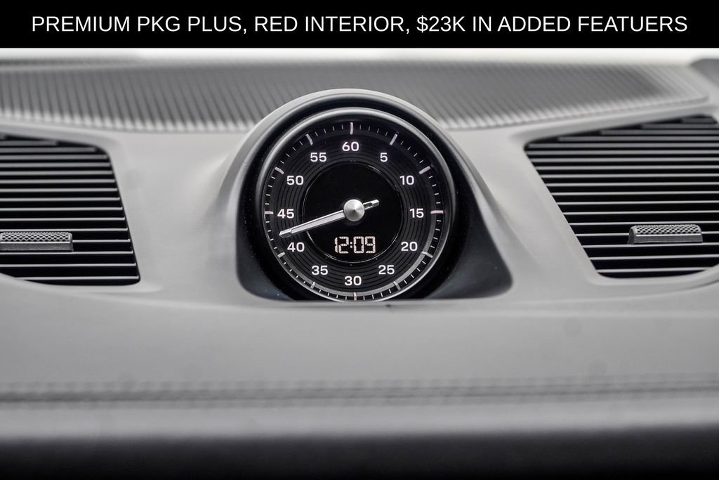 Used 2024 Porsche Cayenne AWD/4WD image 39