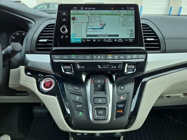 New 2026 Honda Odyssey Touring image 12