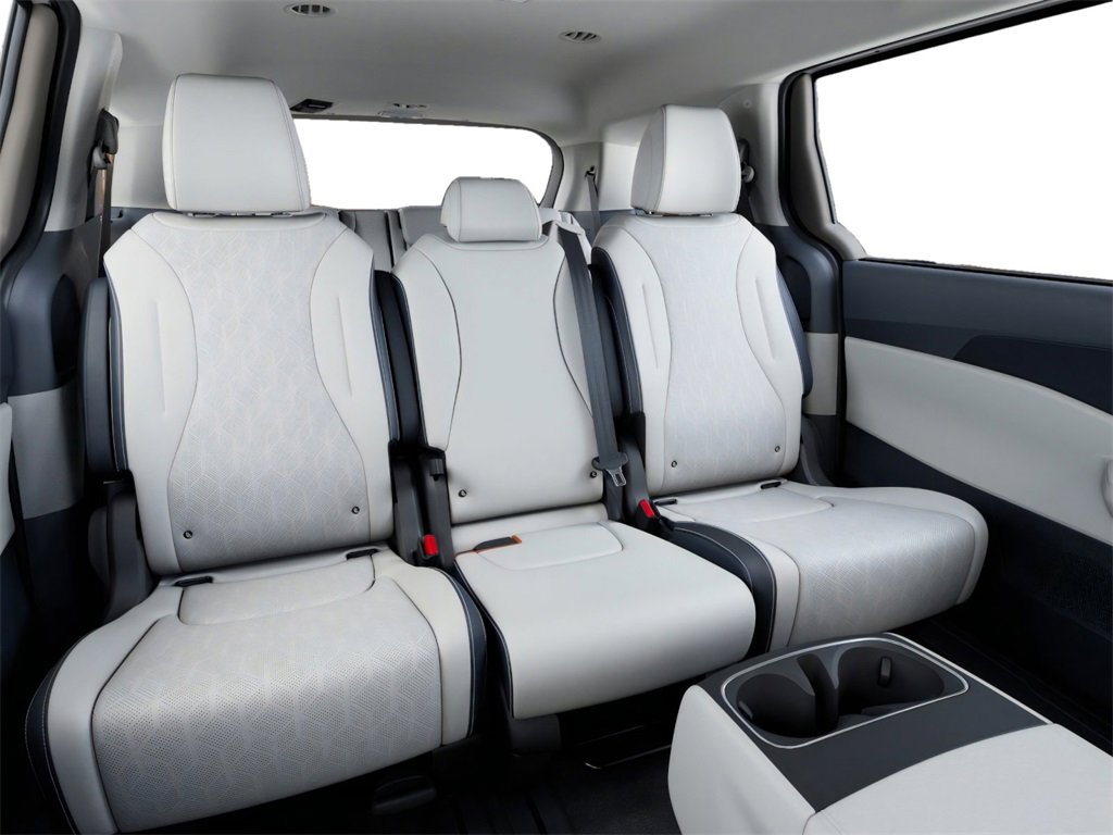 New 2026 Kia Carnival EX image 16