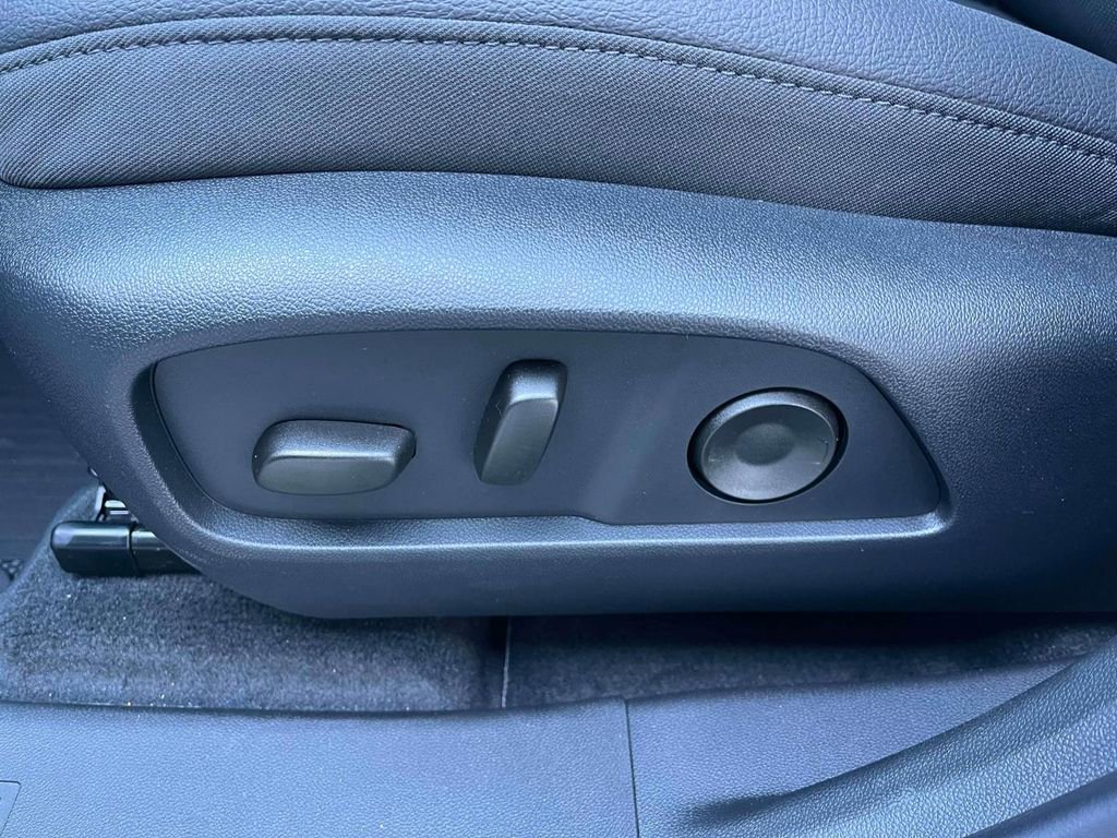 New 2026 GMC Terrain Denali w/ LPO, Floor Liner Package image 24