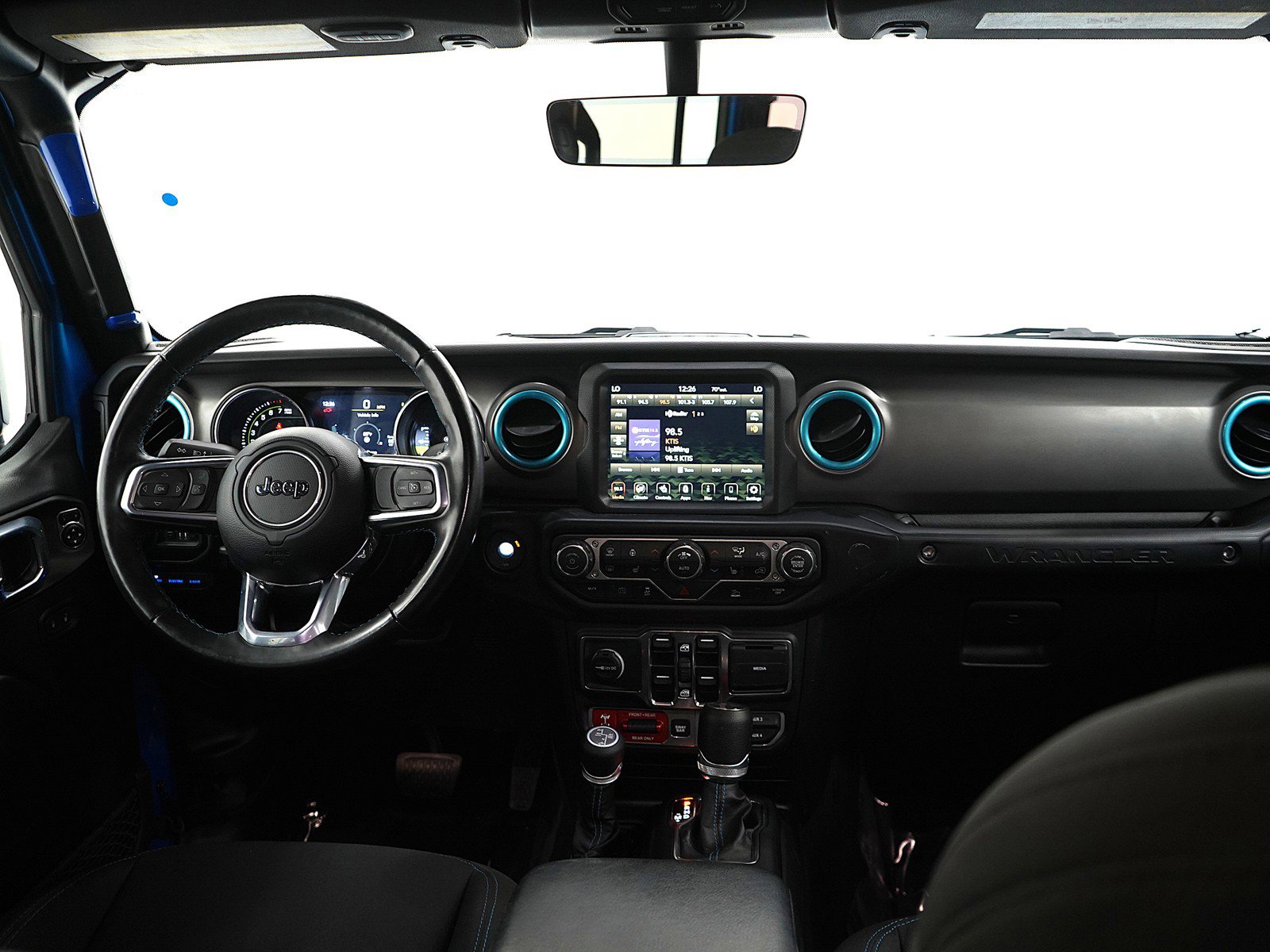 Used 2022 Jeep Wrangler Unlimited Rubicon 4xe w/ Cold Weather Group image 15