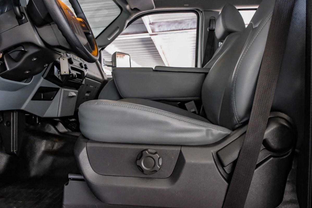 Used 2014 Ford F450 XL w/ Power Equipment Group image 29