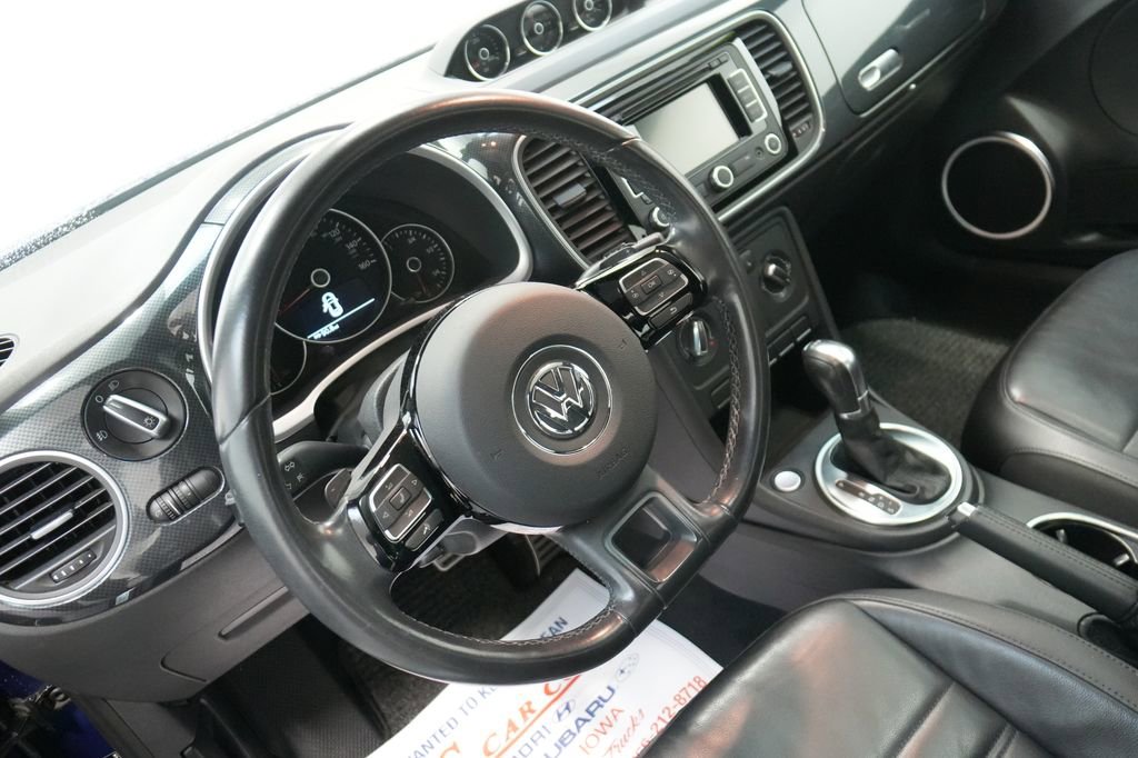 Used 2012 Volkswagen Beetle Turbo FWD image 12