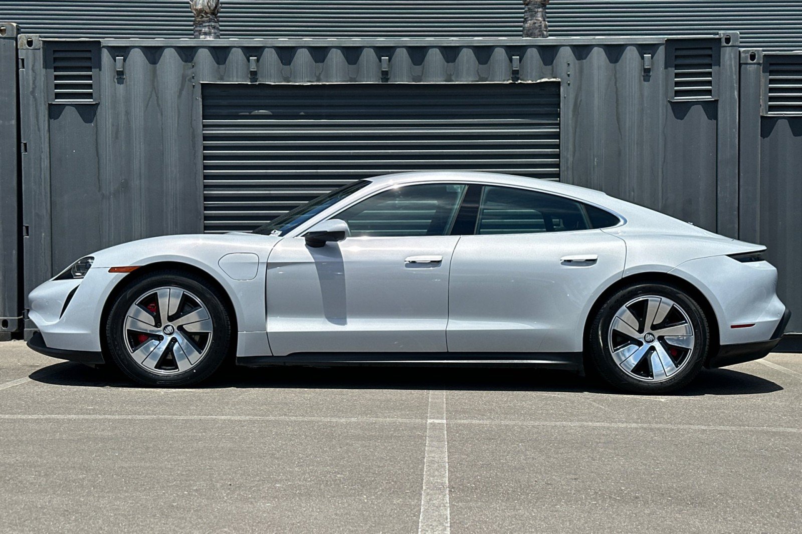 Certified 2022 Porsche Taycan 4S AWD/4WD image 2