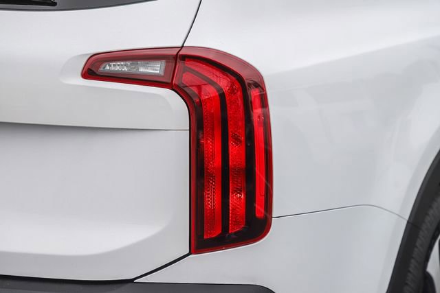 Certified 2022 Kia Telluride S FWD image 9
