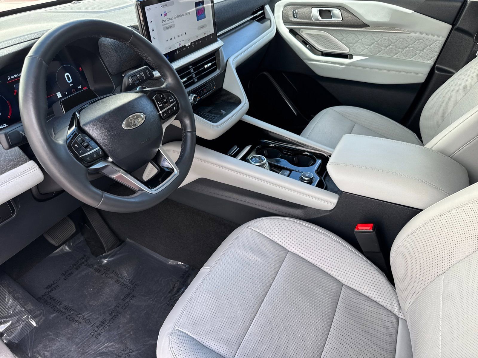 Used 2025 Ford Explorer Platinum w/ Ultimate Package RWD image 11