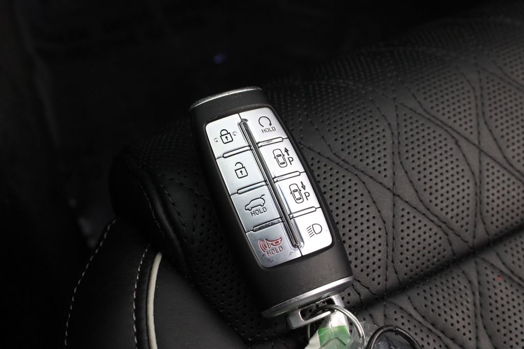 Used 2024 Genesis GV70 3.5T Sport w/ Sport Advanced Package image 31