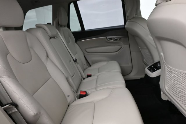 Used 2024 Volvo XC90 B6 Plus w/ Protection Package Premier AWD/4WD image 31
