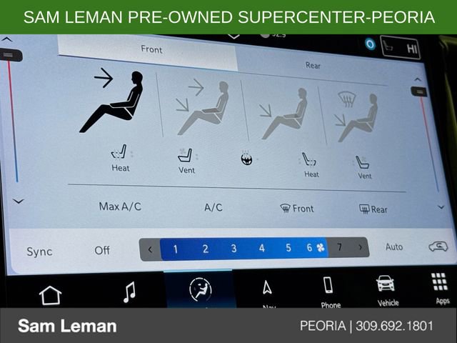 Used 2025 Chrysler Pacifica Limited image 20