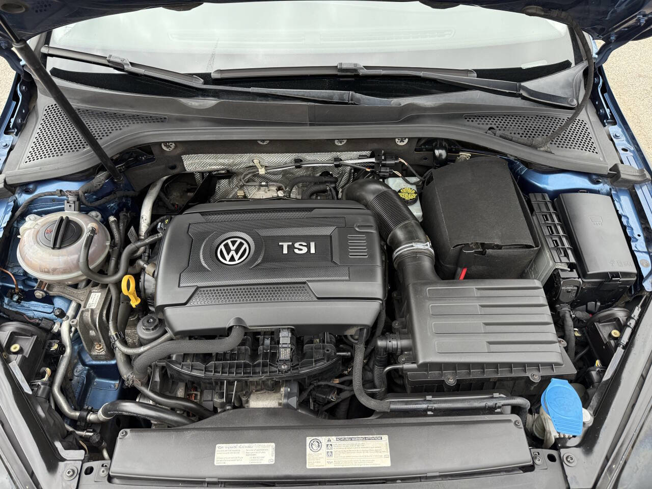 Used 2016 Volkswagen Golf SE FWD image 19