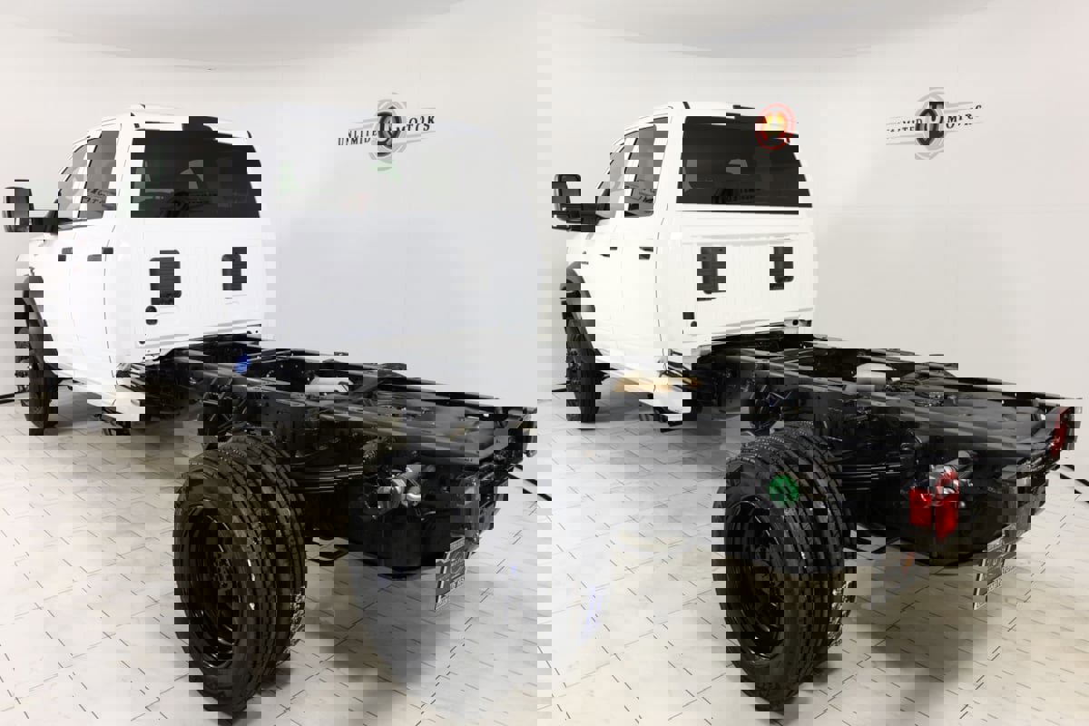 Used 2024 RAM 5500 Tradesman w/ Max Tow Package AWD/4WD image 4