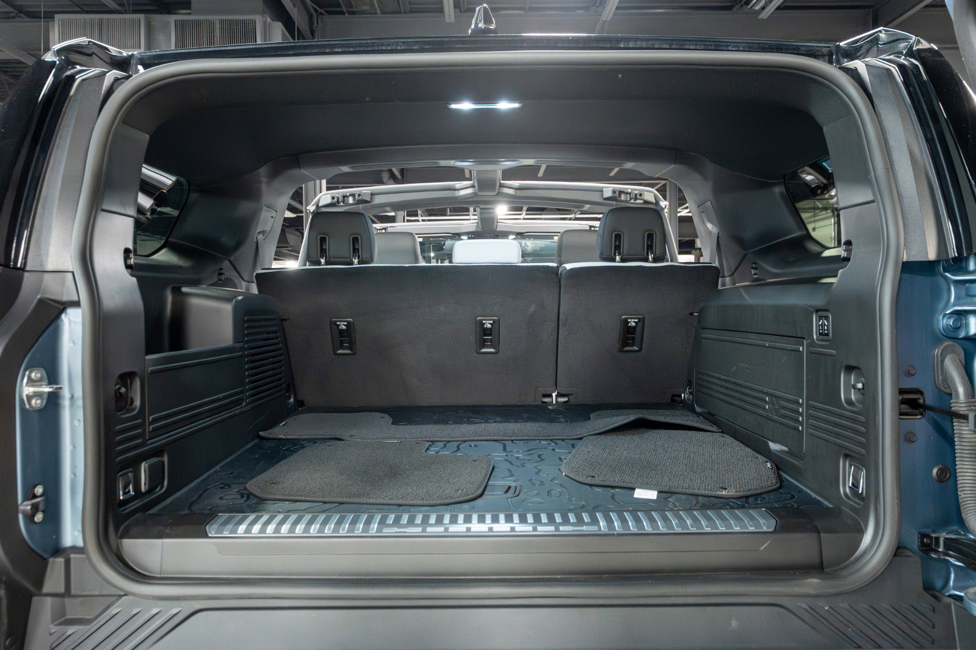 Used 2024 GMC Hummer EV 3X w/ Omega Edition image 50