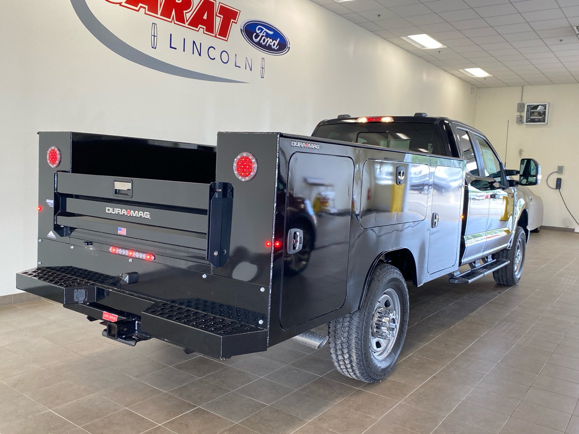New 2026 Ford F350 XL w/ XL Chrome Package AWD/4WD image 11