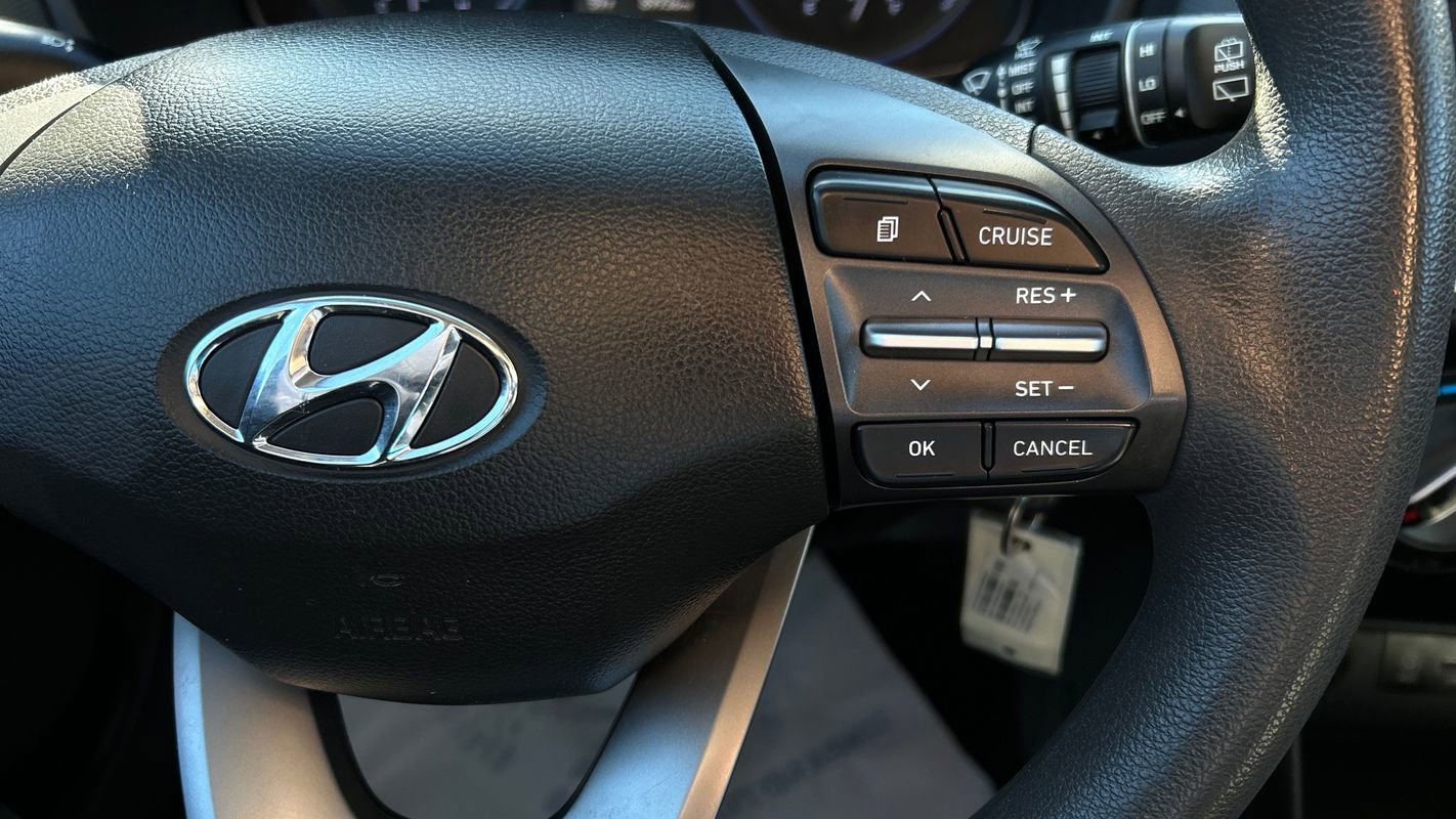 Used 2021 Hyundai Kona SE image 29