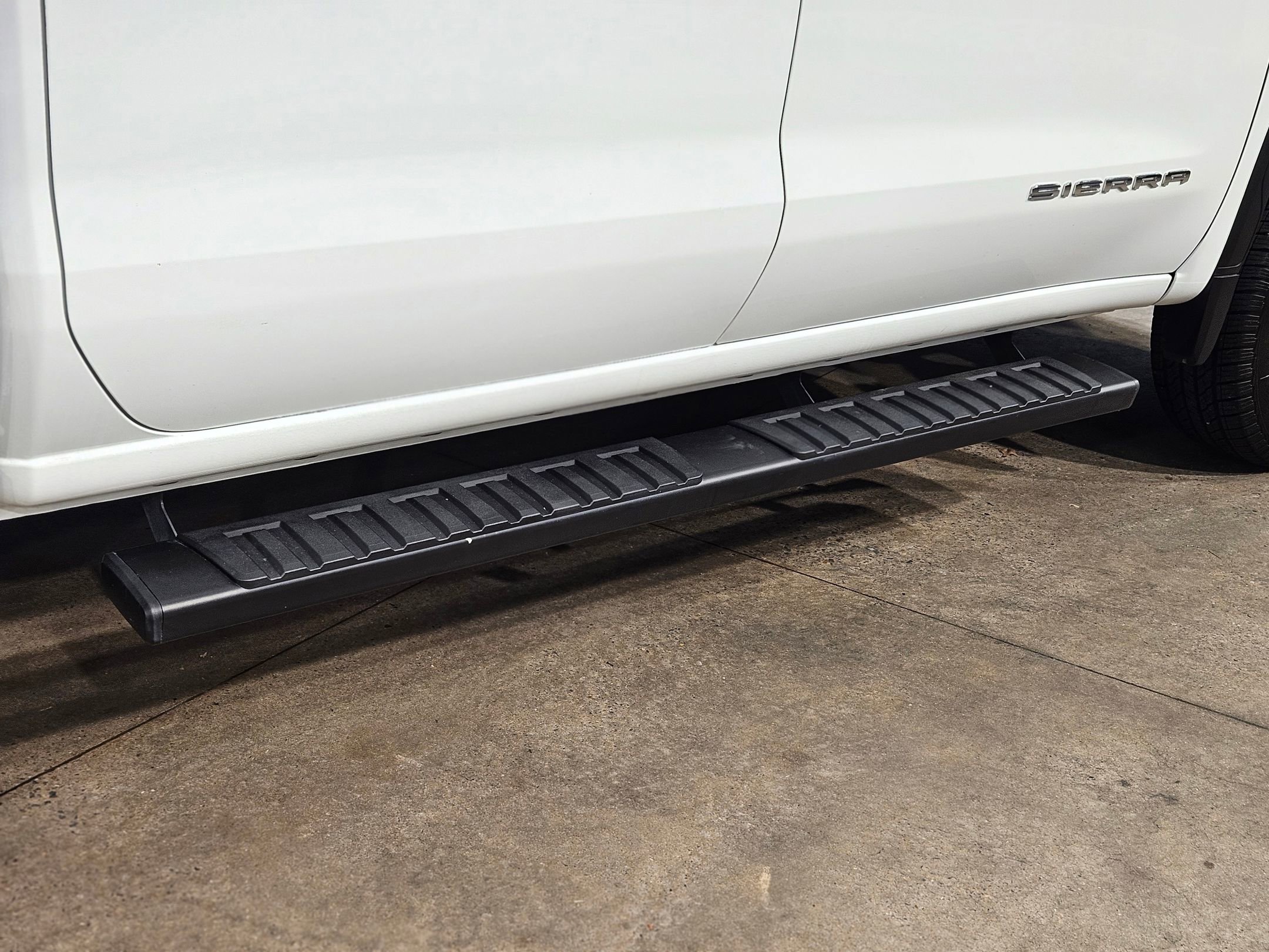 Used 2019 GMC Sierra 1500 SLE w/ SLE Value Package image 35