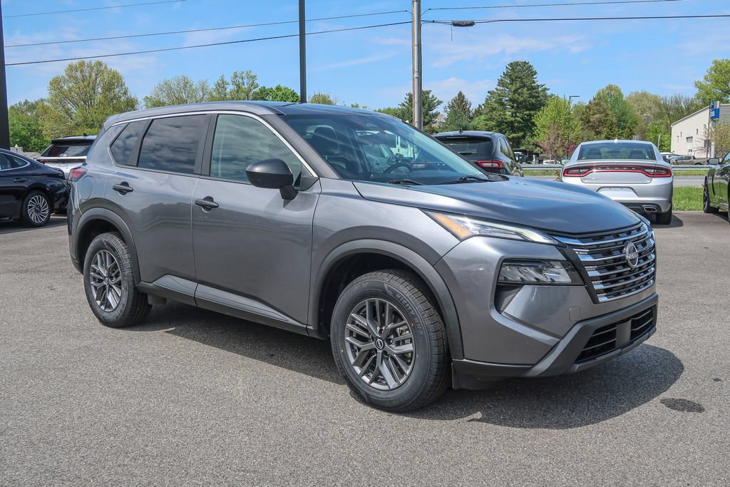 Used 2024 Nissan Rogue S FWD video 1
