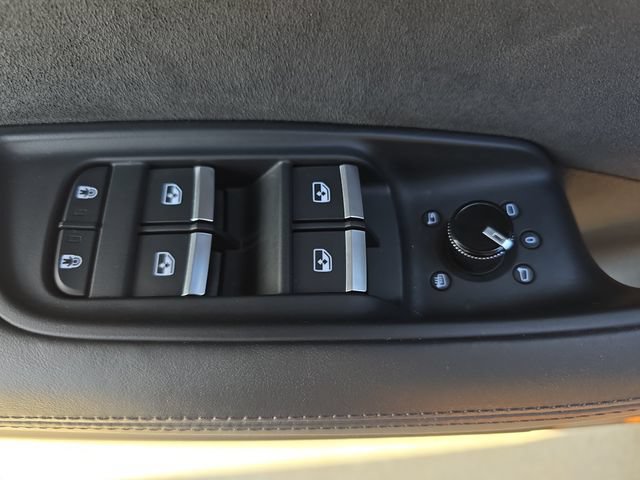 Used 2024 Audi RS Q8 w/ Black Optic Package AWD/4WD image 31