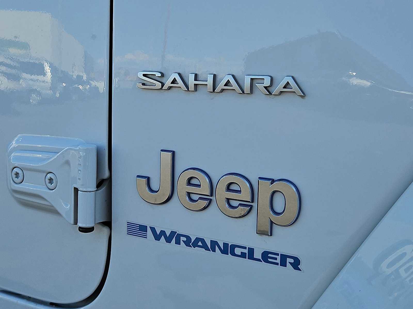Used 2023 Jeep Wrangler Sahara image 12