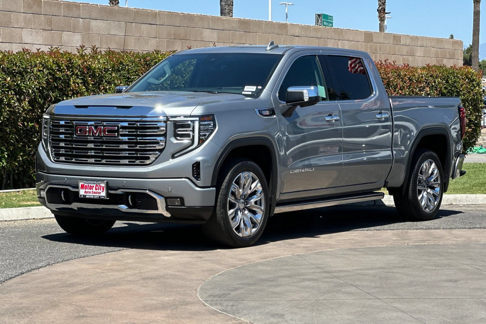 Certified 2025 GMC Sierra 1500 Denali AWD/4WD image 8